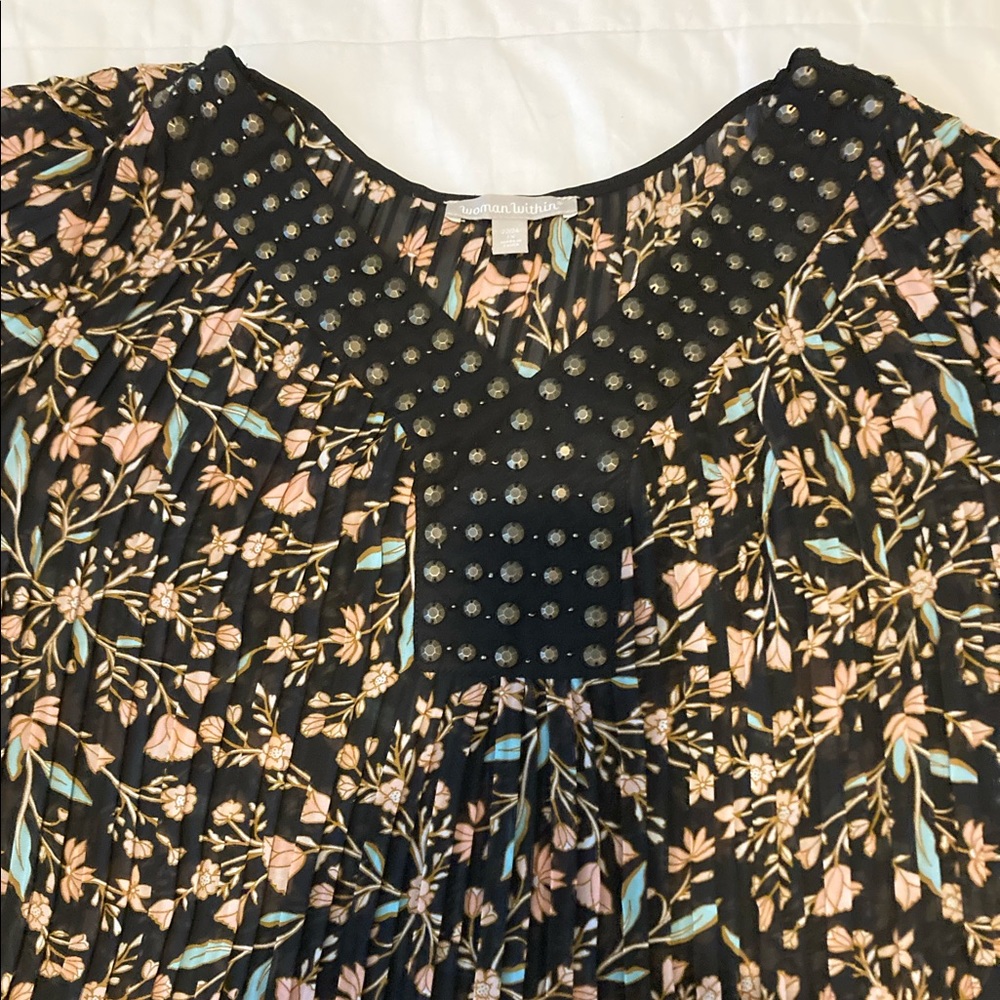 Pleated Floral Tunic with 3/4 bell sleeves and studded neckline. NWOT